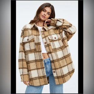 NWT GOOD AMERICAN SHACKET SIZE 3/4